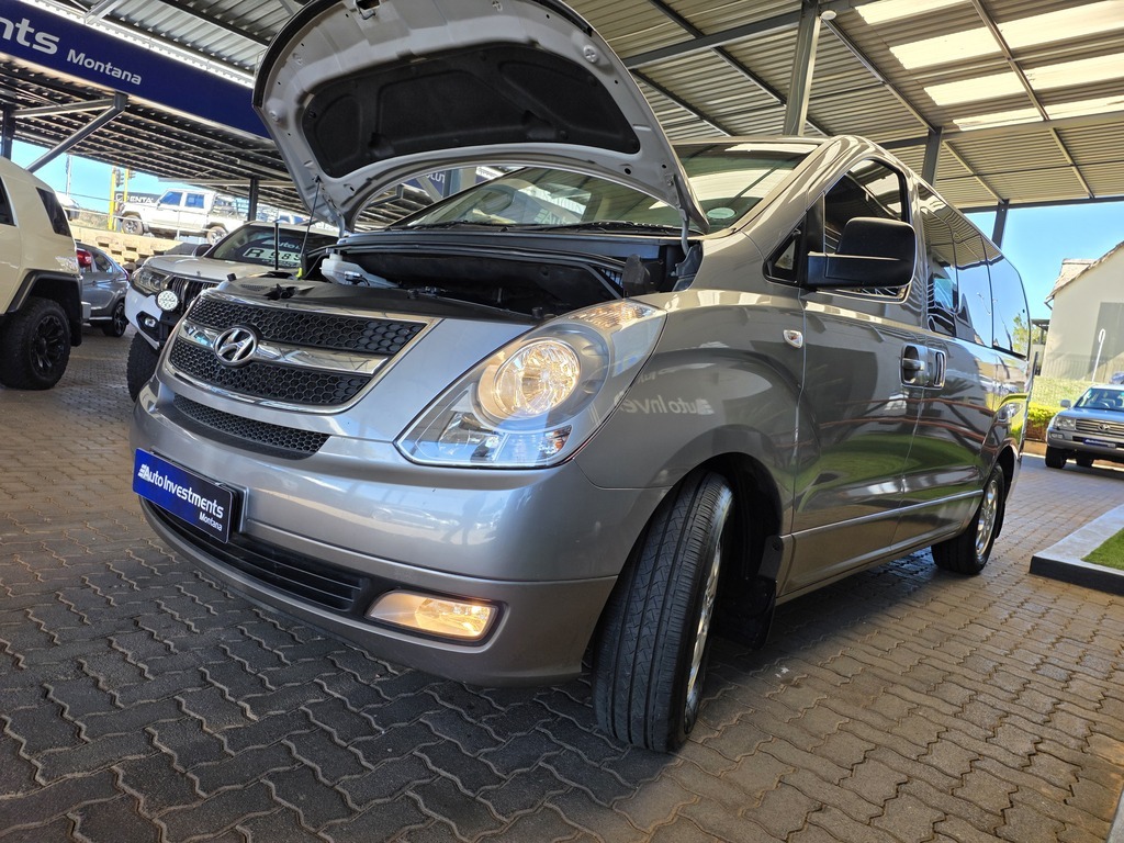 HYUNDAI H-1 H-1 2.5 CRDI (VGT) WAGON A/T - 18
