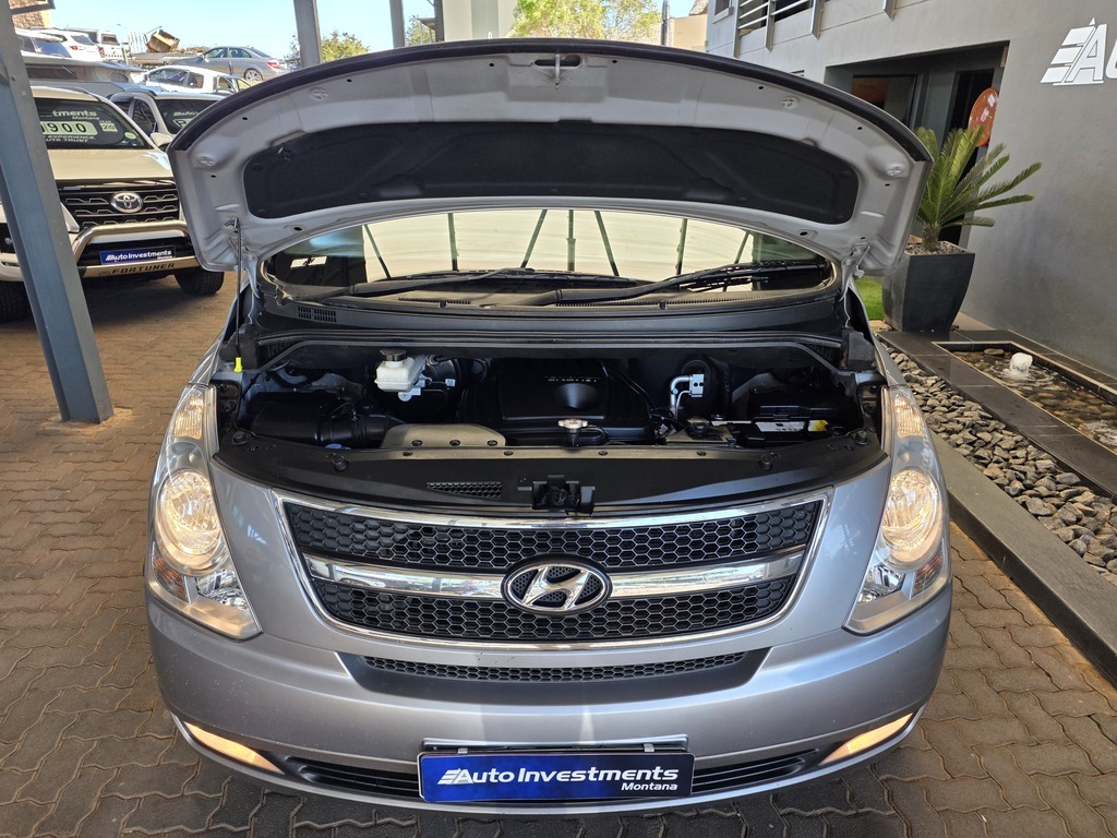 HYUNDAI H-1 H-1 2.5 CRDI (VGT) WAGON A/T - 19