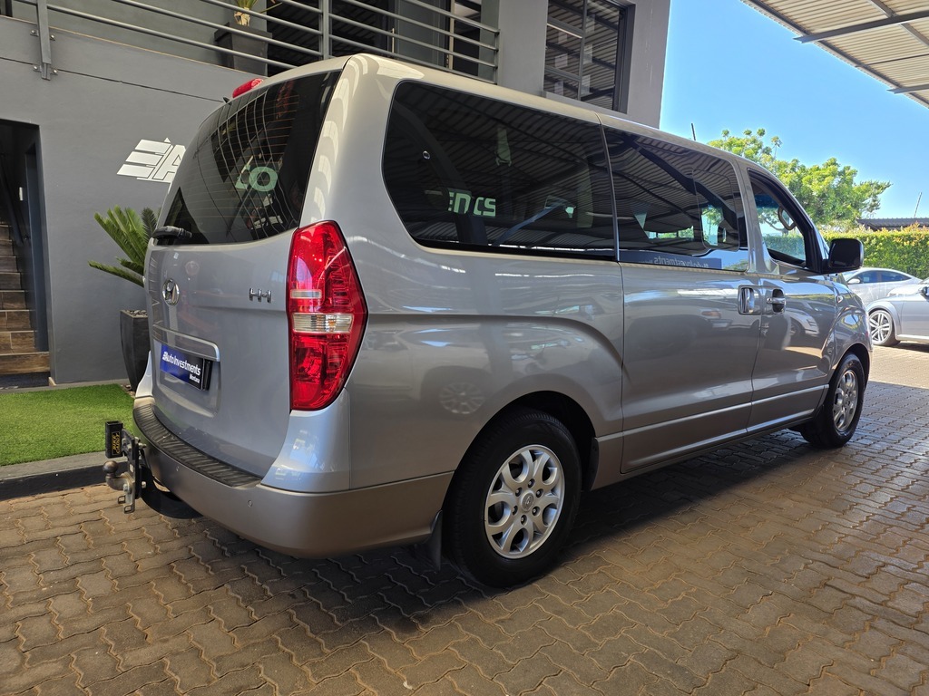 HYUNDAI H-1 H-1 2.5 CRDI (VGT) WAGON A/T - 5
