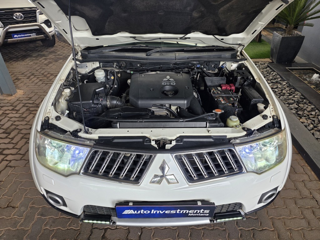 MITSUBISHI PAJERO PAJERO SPORT 3.2 Di-D GLS A/T