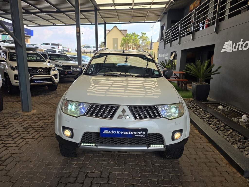 MITSUBISHI PAJERO PAJERO SPORT 3.2 Di-D GLS A/T