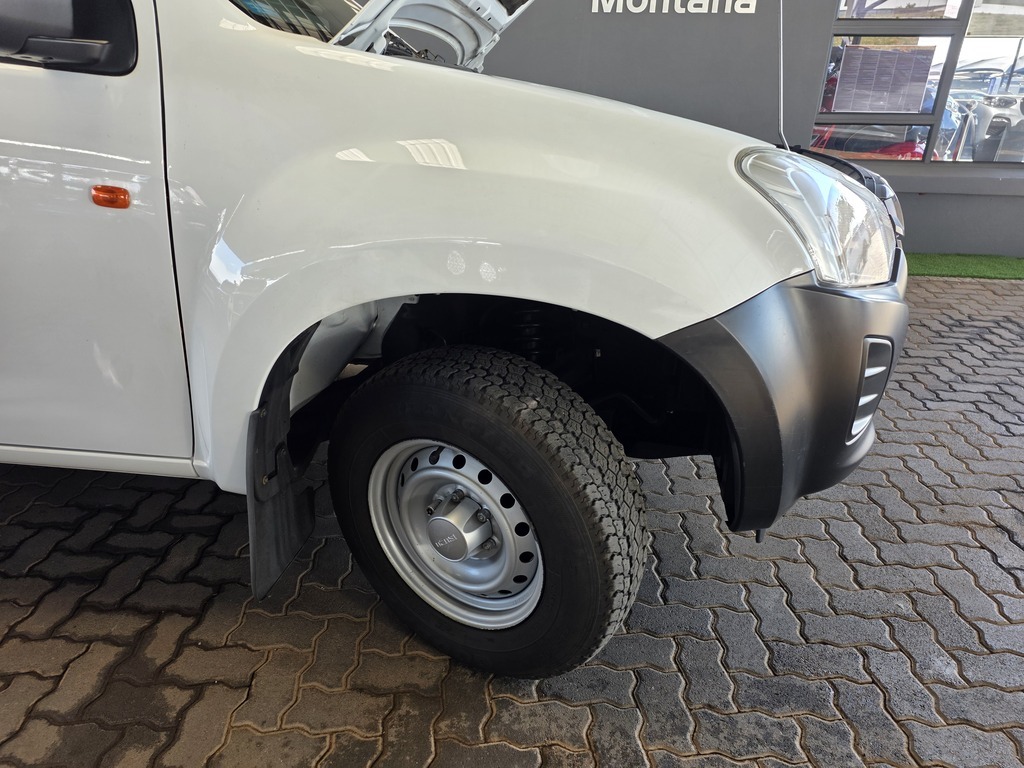 ISUZU D-MAX D-MAX 250C FLEETSIDE S/C P/U - 13