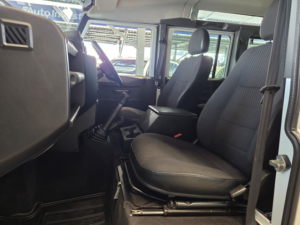LAND ROVER DEFENDER DEFENDER 110  2.2D S/W - 11