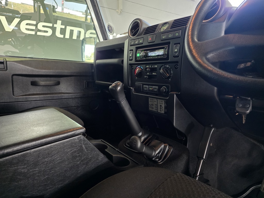 LAND ROVER DEFENDER DEFENDER 110  2.2D S/W - 16