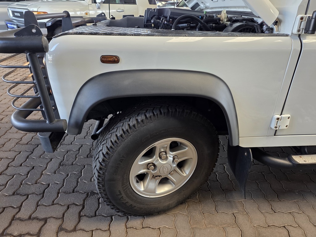LAND ROVER DEFENDER DEFENDER 110  2.2D S/W - 17