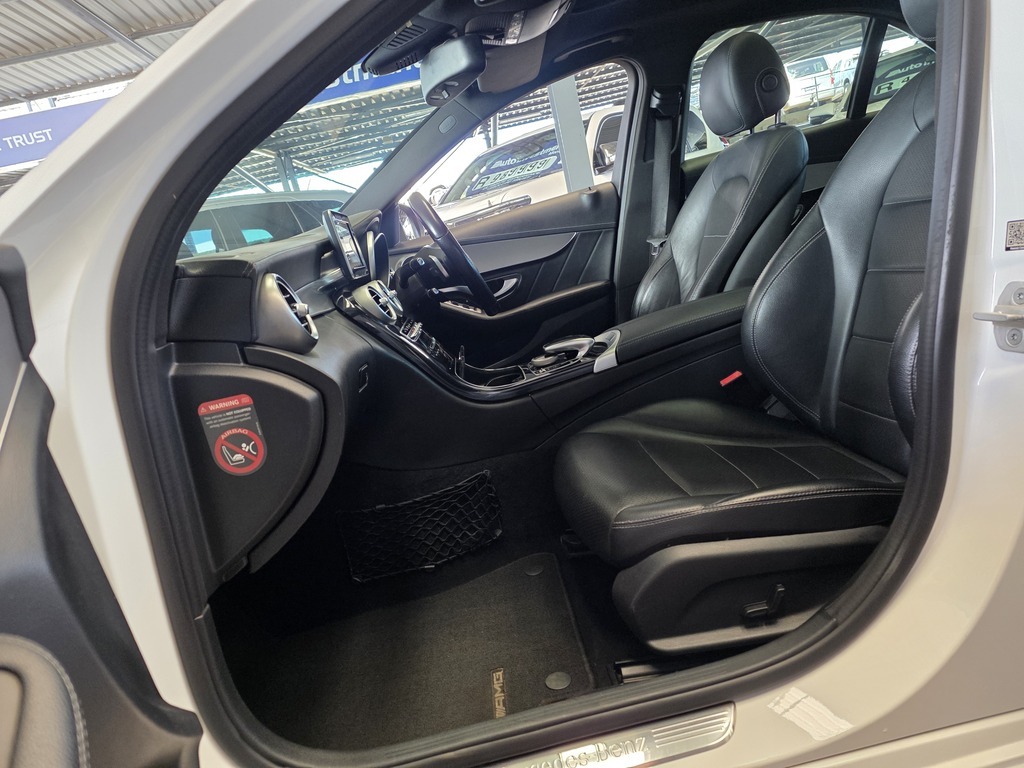 MERCEDES-BENZ C CLASS C200 AMG LINE A/T - 11