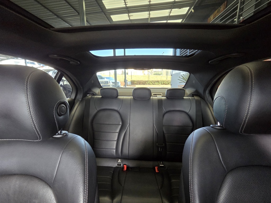 MERCEDES-BENZ C CLASS C200 AMG LINE A/T - 9