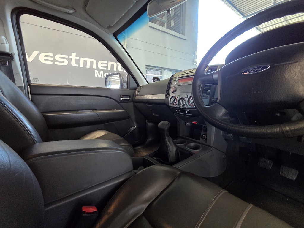 FORD EVEREST EVEREST 3.0 TDCi XLT - 16