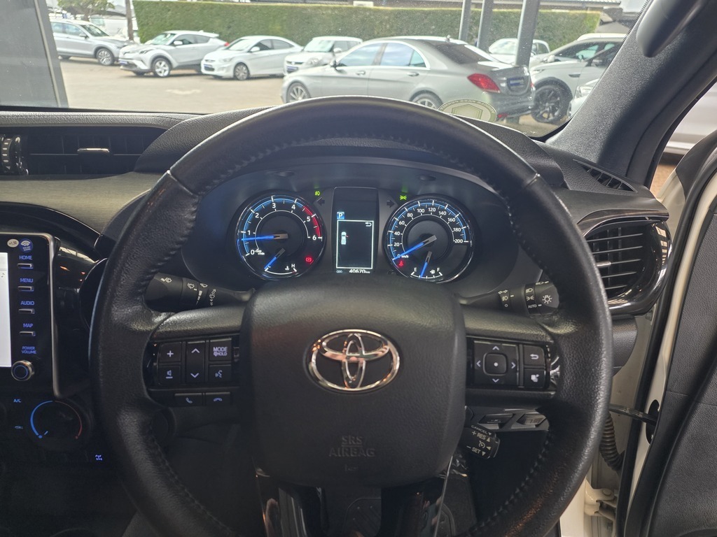 TOYOTA HILUX HILUX 2.8 GD-6 RB LEGEND A/T P/U E/CAB - 10