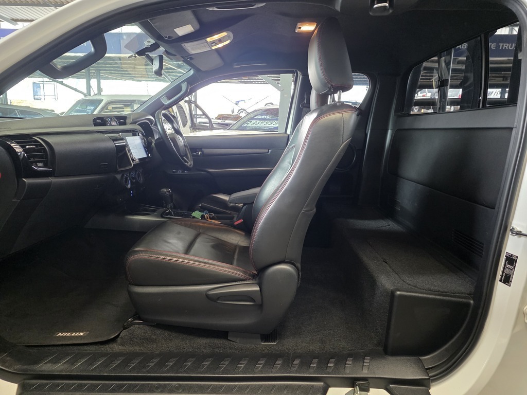 TOYOTA HILUX HILUX 2.8 GD-6 RB LEGEND A/T P/U E/CAB - 7