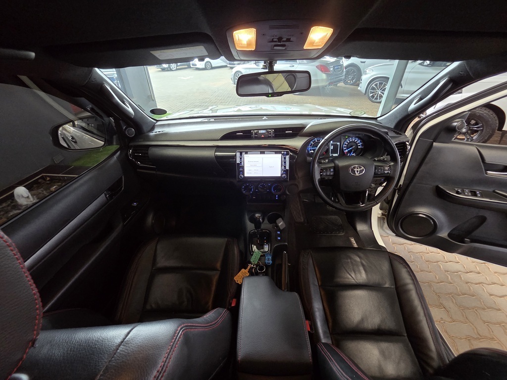 TOYOTA HILUX HILUX 2.8 GD-6 RB LEGEND A/T P/U E/CAB - 8