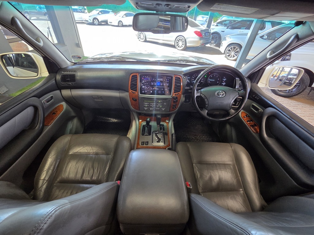 TOYOTA LAND CRUISER 100 LAND CRUISER 100 VX TD A/T - 10