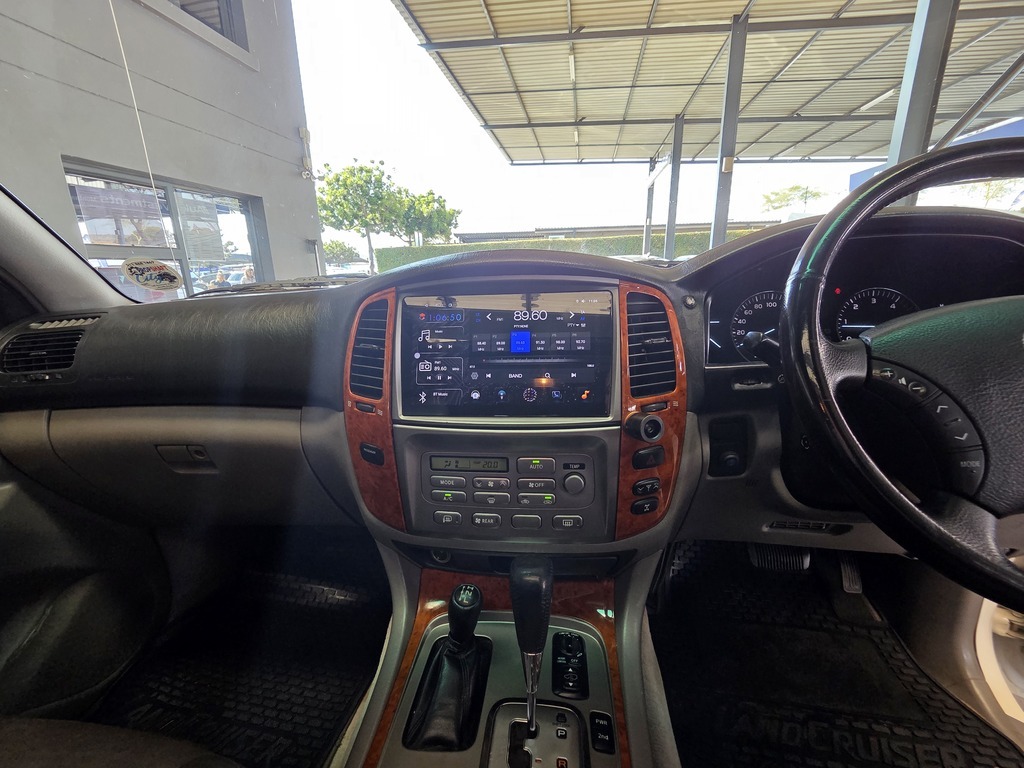 TOYOTA LAND CRUISER 100 LAND CRUISER 100 VX TD A/T - 15