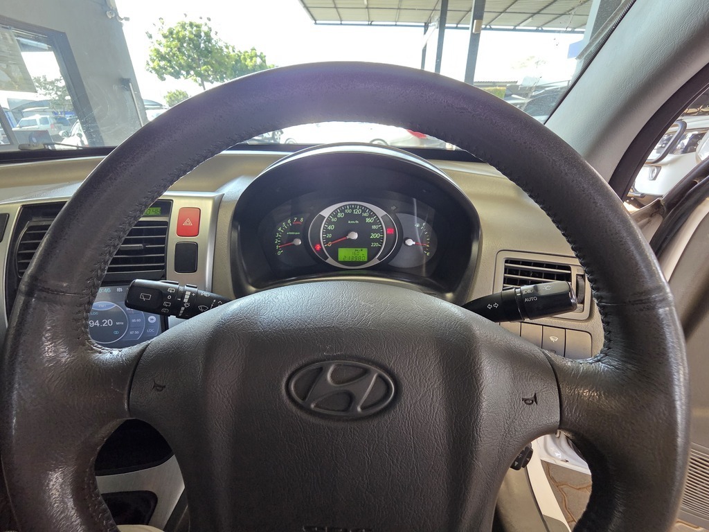 HYUNDAI TUCSON TUCSON 2.0 GLS - 12