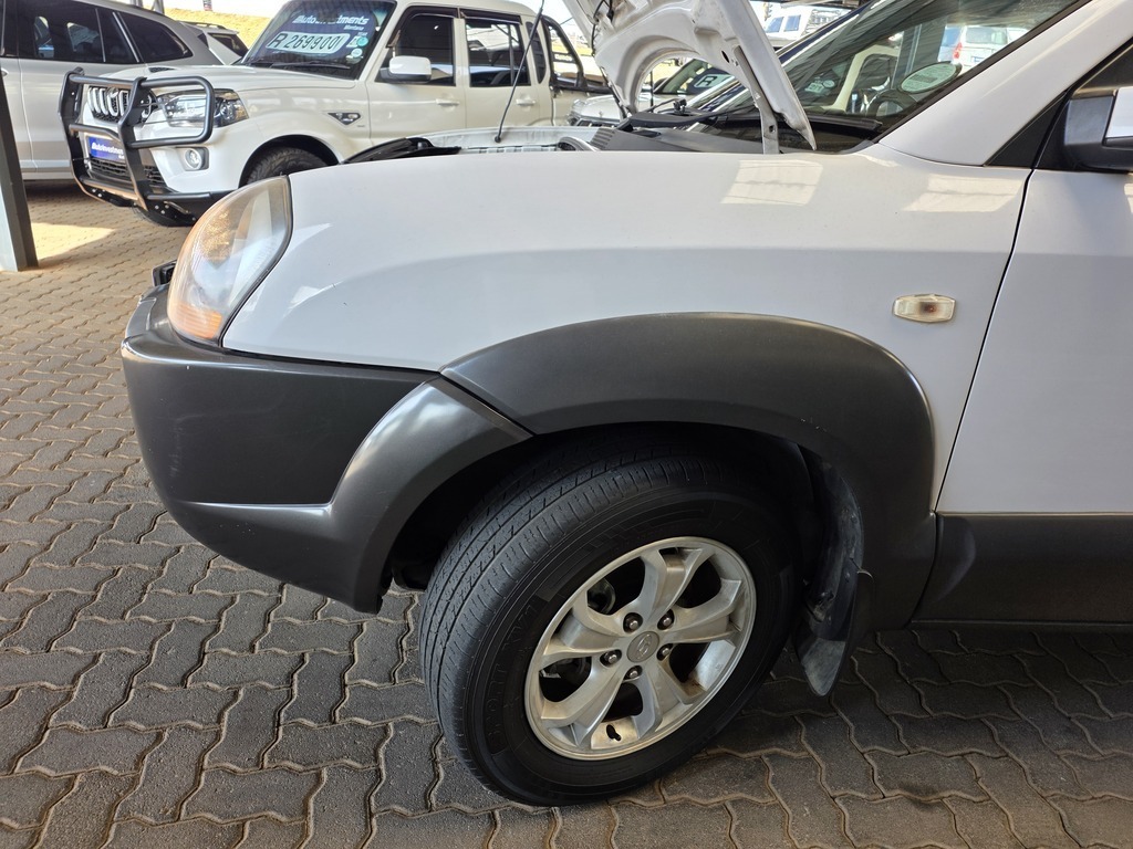 HYUNDAI TUCSON TUCSON 2.0 GLS - 16