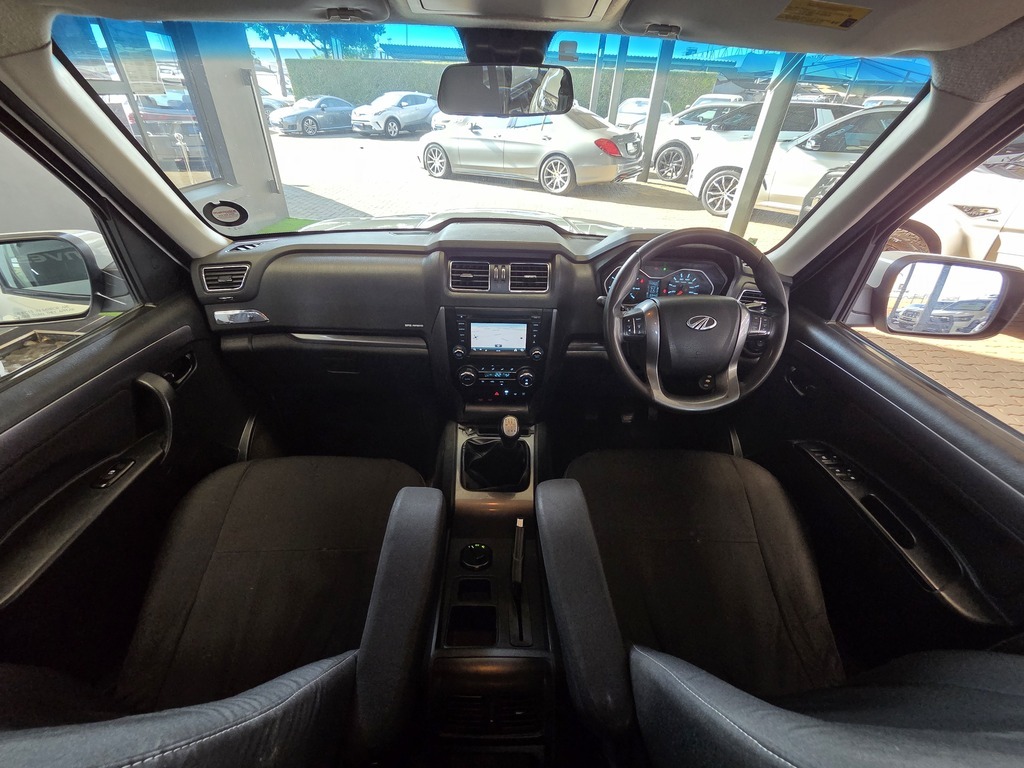 MAHINDRA SCORPIO PIK UP 2.2 mHAWK S10 4X4 P/U D/C - 10