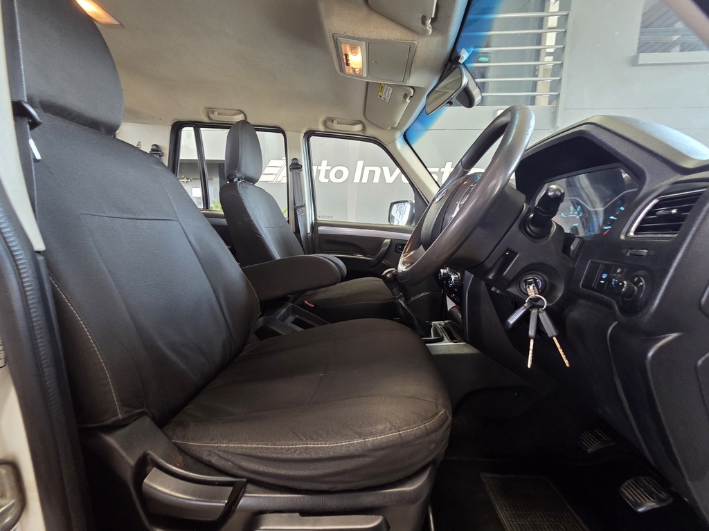MAHINDRA SCORPIO PIK UP 2.2 mHAWK S10 4X4 P/U D/C - 12