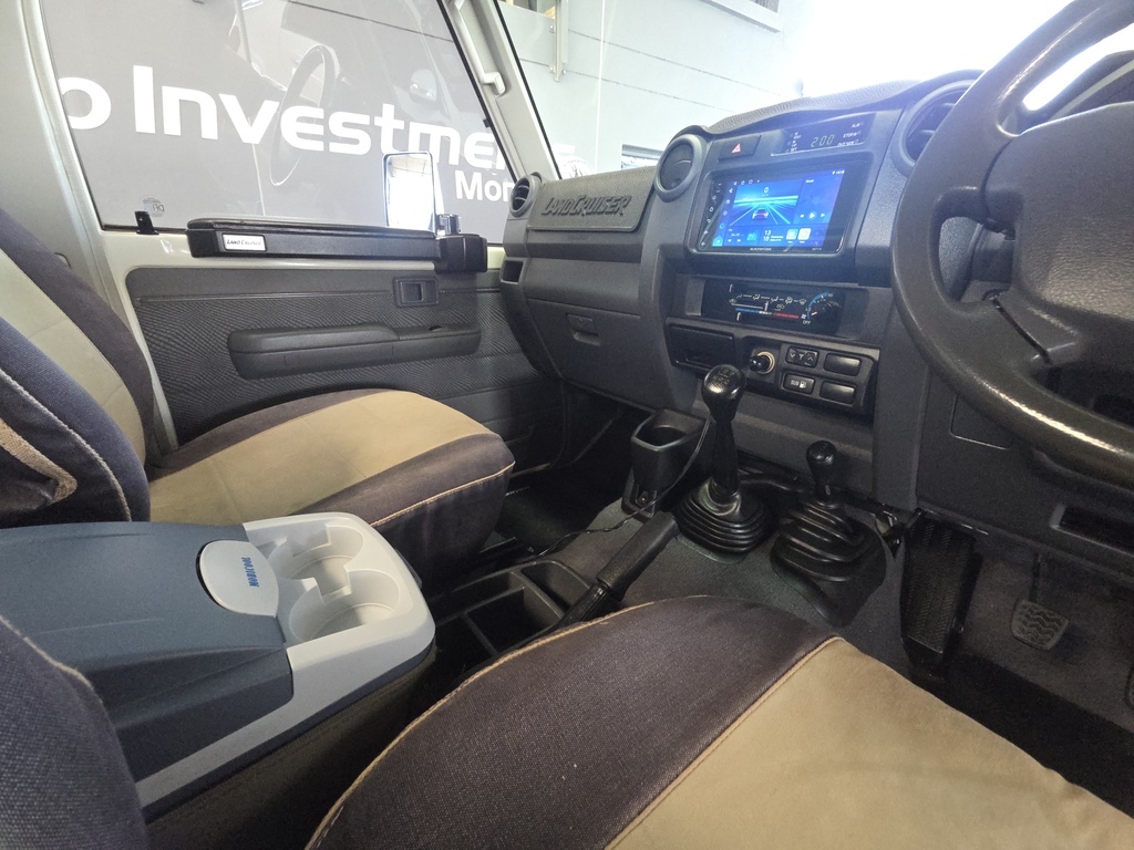 TOYOTA LAND CRUISER 79 LAND CRUISER 79 4.5D P/U S/C - 14