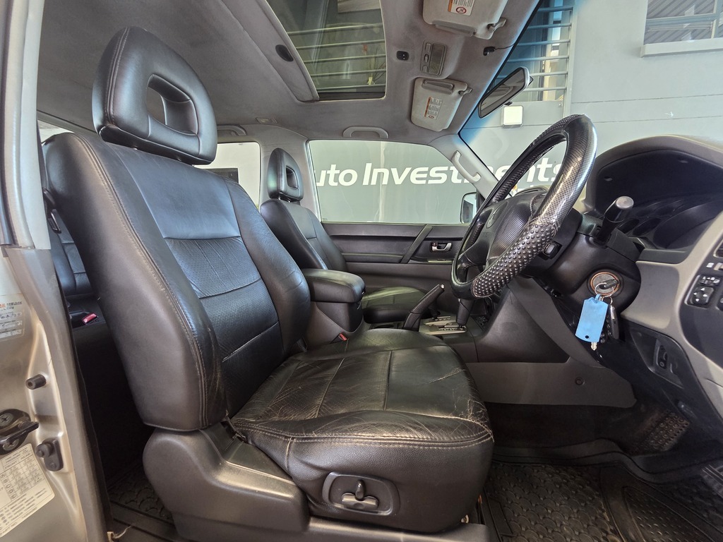 MITSUBISHI PAJERO PAJERO 3200 DI-D GLS SWB A/T - 10
