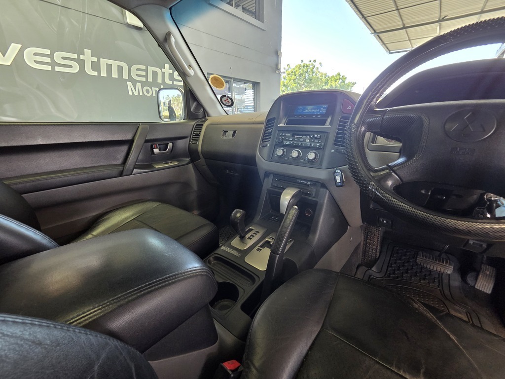 MITSUBISHI PAJERO PAJERO 3200 DI-D GLS SWB A/T - 14