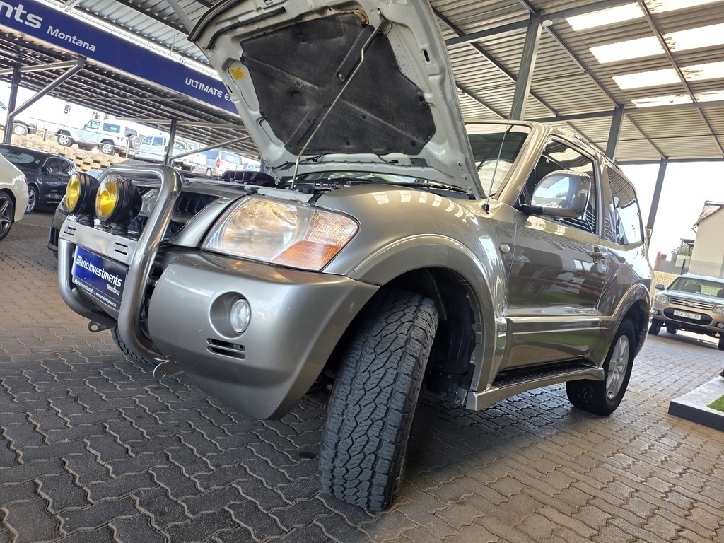 MITSUBISHI PAJERO PAJERO 3200 DI-D GLS SWB A/T - 16