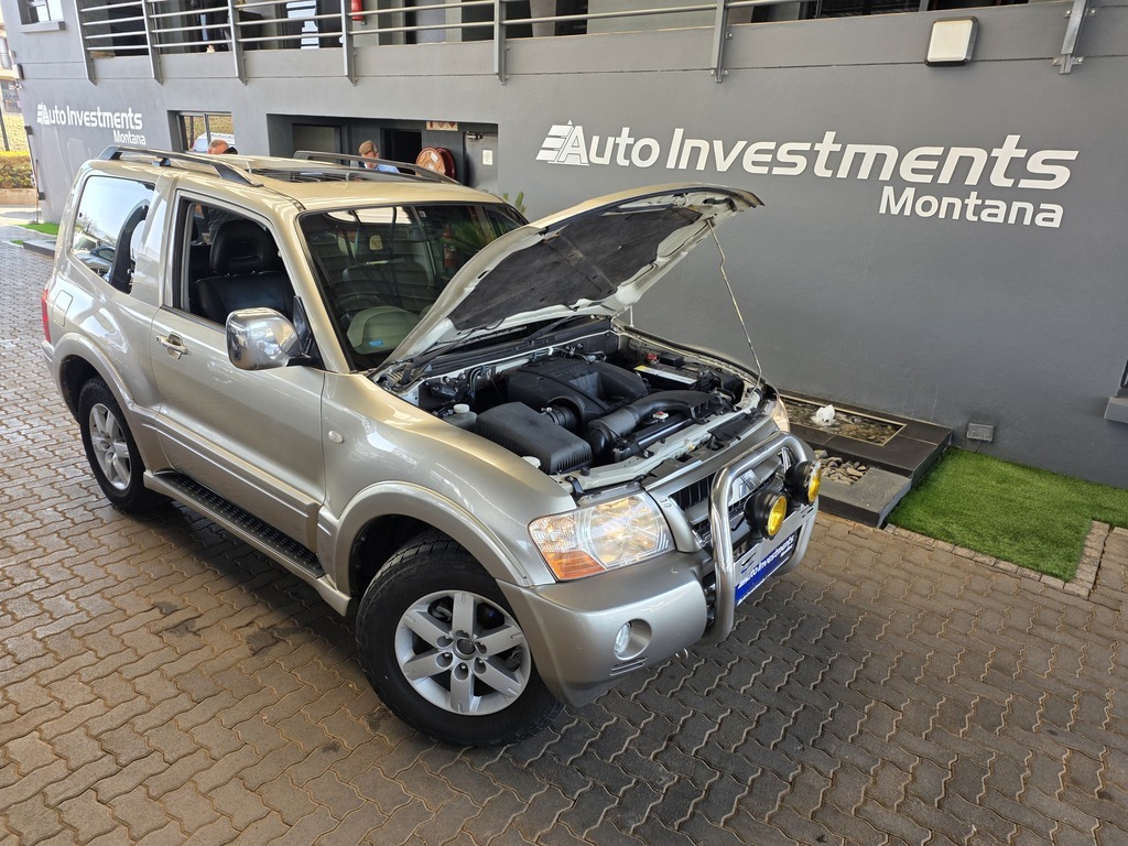 MITSUBISHI PAJERO PAJERO 3200 DI-D GLS SWB A/T - 18