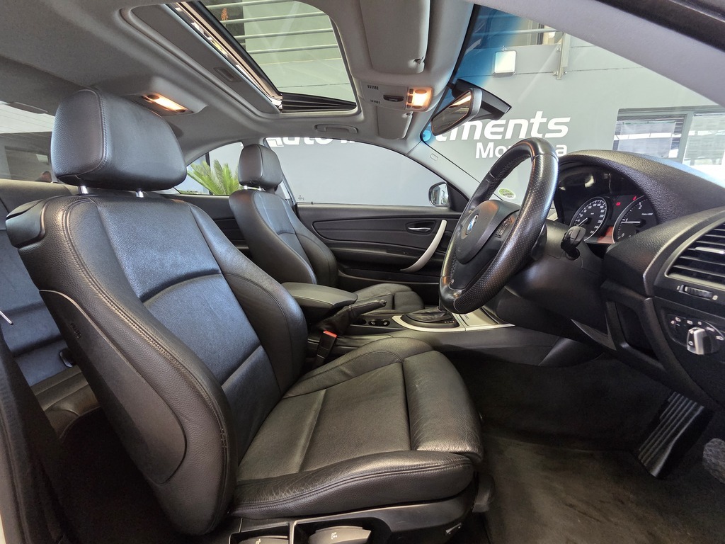 BMW 1 SERIES 120d COUPE SPORT A/T - 10