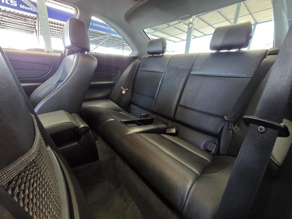 BMW 1 SERIES 120d COUPE SPORT A/T - 7