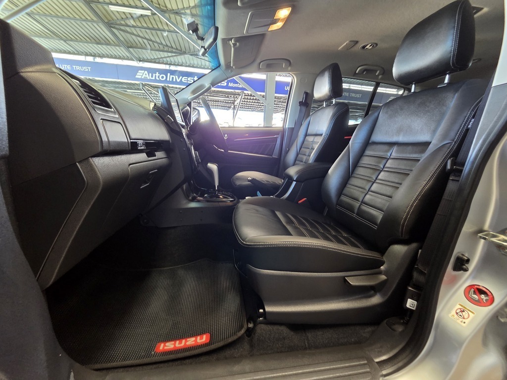ISUZU MU-X MU-X 3.0D 4X4 A/T - 11