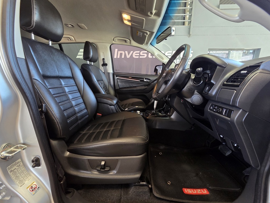 ISUZU MU-X MU-X 3.0D 4X4 A/T - 12