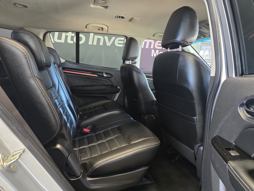 ISUZU MU-X MU-X 3.0D 4X4 A/T - 7