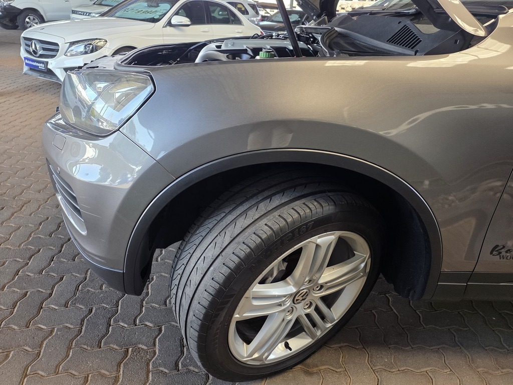VOLKSWAGEN TOUAREG TOUAREG 3.0 V6 TDI TIP BLU MOT - 17