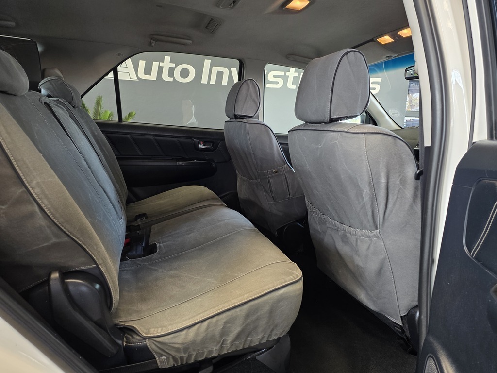 TOYOTA FORTUNER FORTUNER 3.0D-4D 4X4 - 7