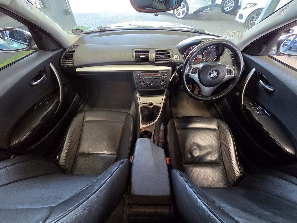 BMW 1 SERIES 120i (E87) - 10