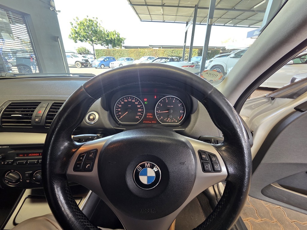 BMW 1 SERIES 120i (E87) - 13