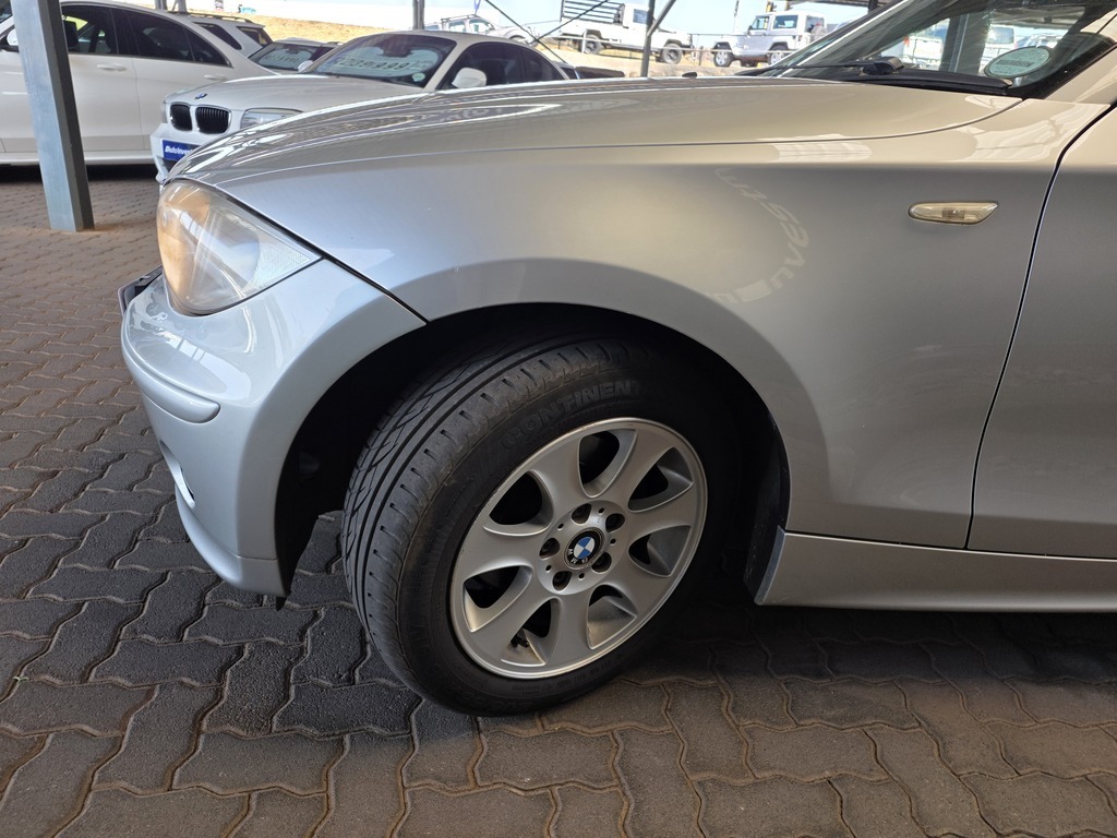 BMW 1 SERIES 120i (E87) - 17