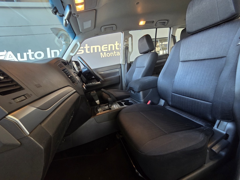 MITSUBISHI PAJERO PAJERO 3.2 Di - Dc GLX  A/T - 11