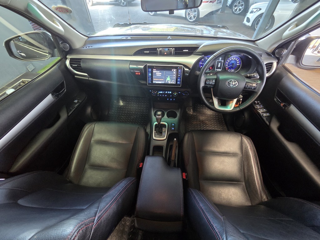TOYOTA HILUX HILUX 2.8 GD-6 RAIDER 4X4 A/T P/U D/C - 10