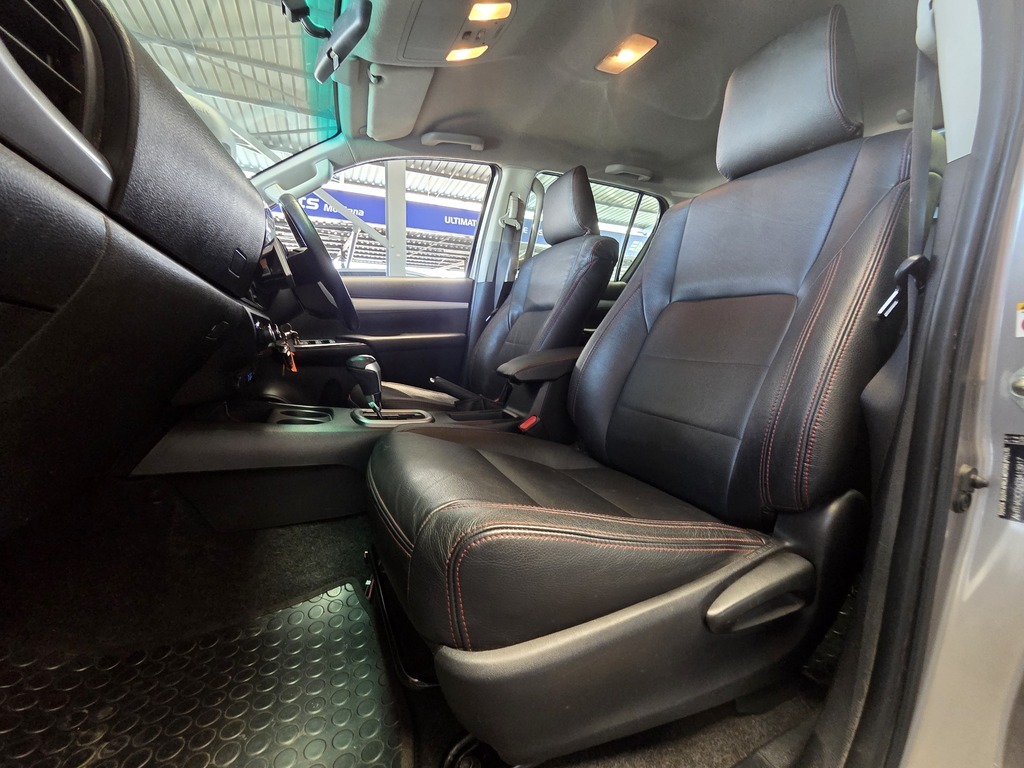TOYOTA HILUX HILUX 2.8 GD-6 RAIDER 4X4 A/T P/U D/C - 11