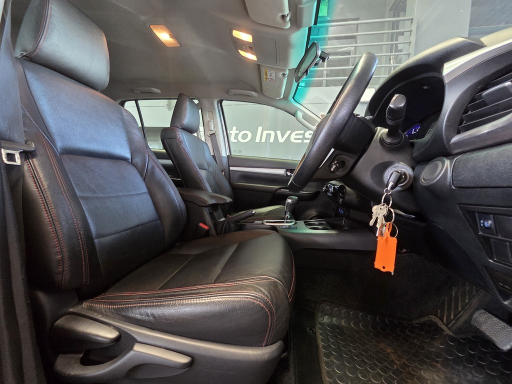 TOYOTA HILUX HILUX 2.8 GD-6 RAIDER 4X4 A/T P/U D/C - 12
