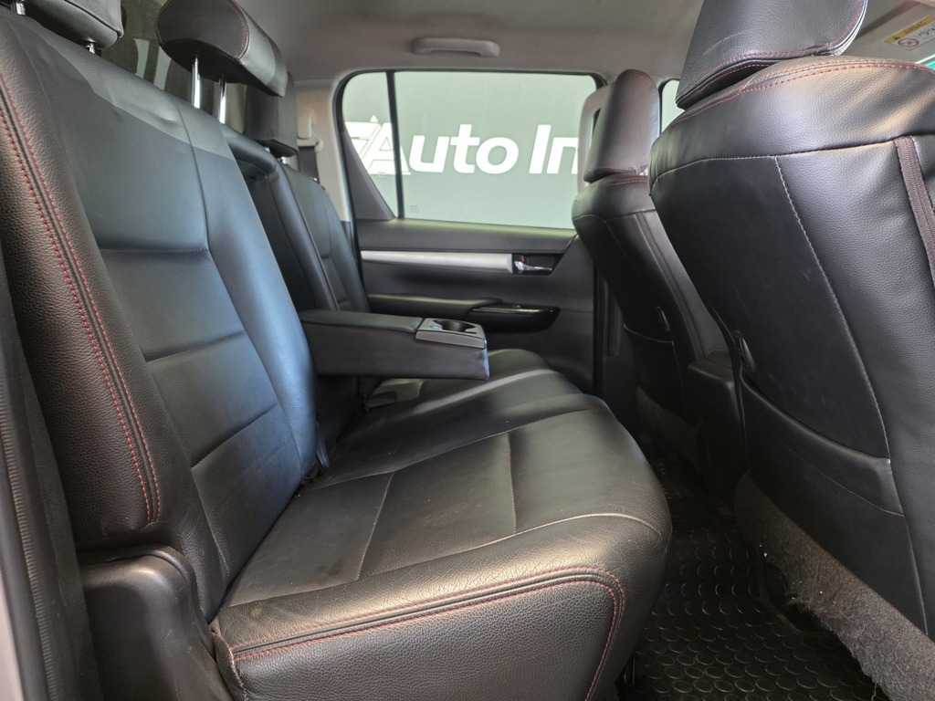 TOYOTA HILUX HILUX 2.8 GD-6 RAIDER 4X4 A/T P/U D/C - 7