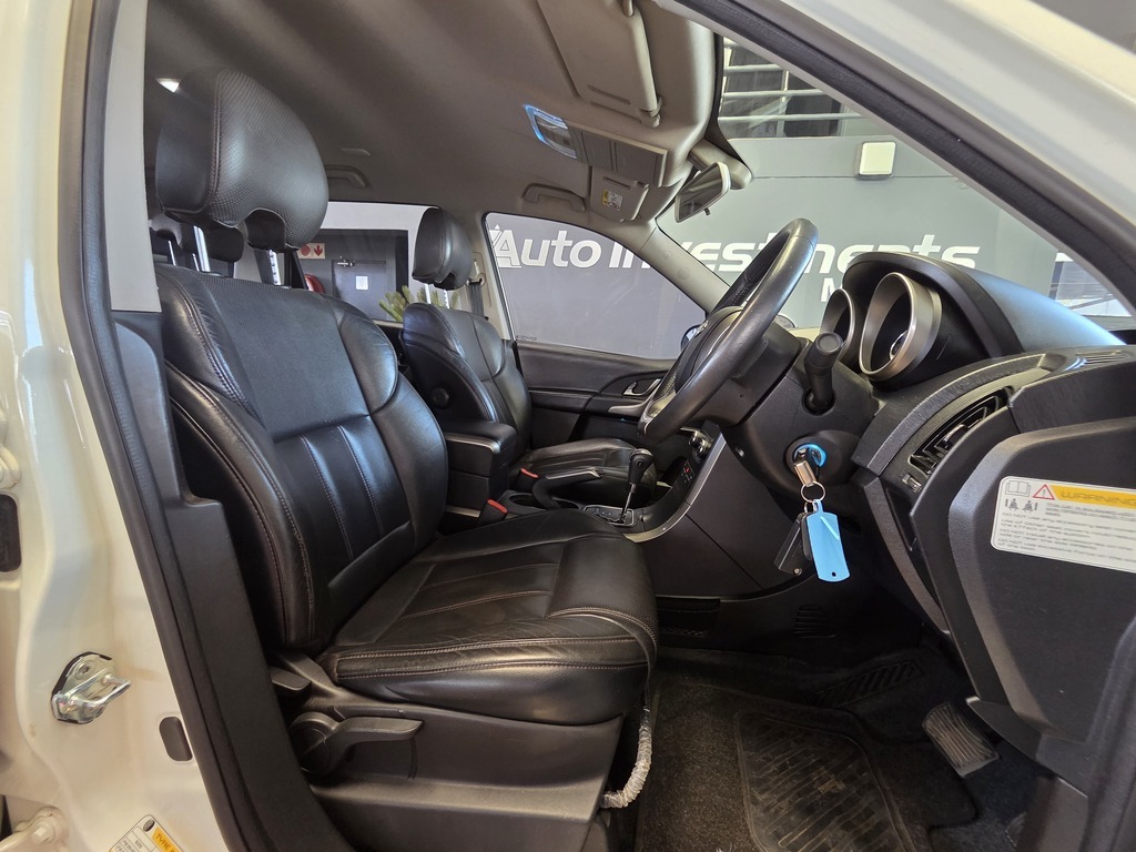 MAHINDRA XUV XUV 500 2.2D MHAWK A/T (W8) 7 SEAT