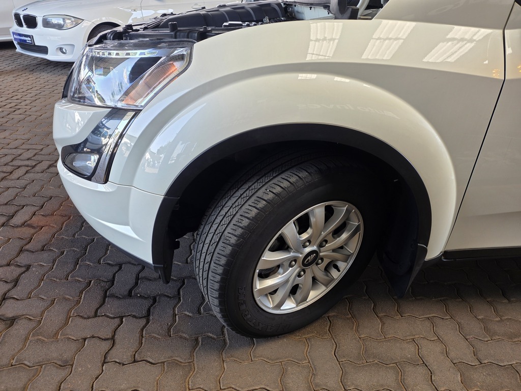 MAHINDRA XUV XUV 500 2.2D MHAWK A/T (W8) 7 SEAT