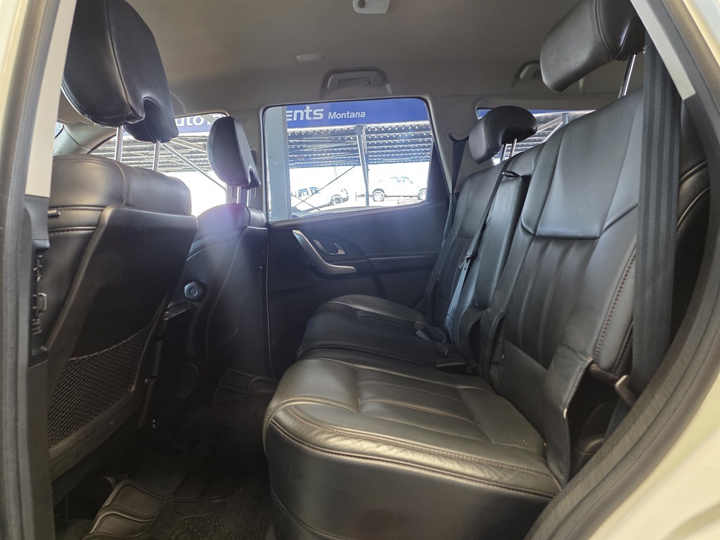MAHINDRA XUV XUV 500 2.2D MHAWK A/T (W8) 7 SEAT