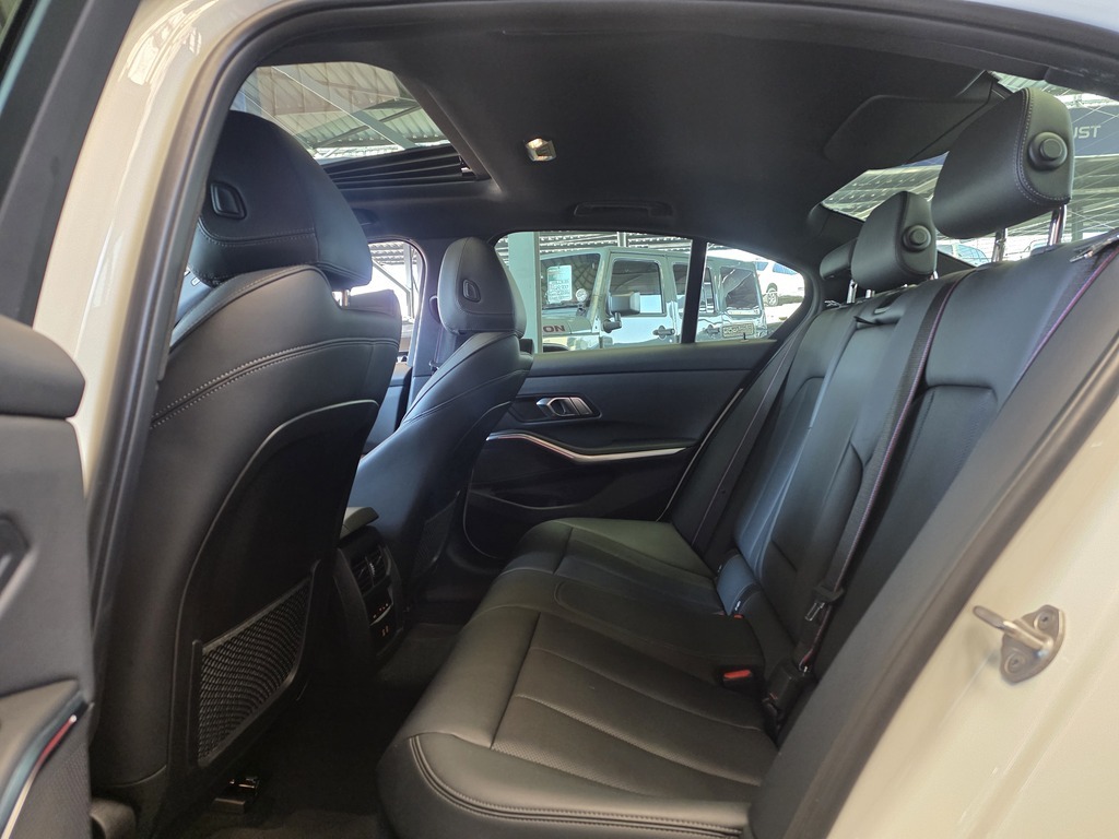 BMW 3 SERIES (G20) 320D MZANSI EDITION  A/T (G20) - 8