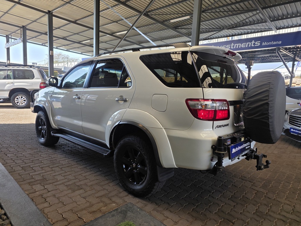 TOYOTA FORTUNER FORTUNER 3.0D-4D 4X4 A/T - 4