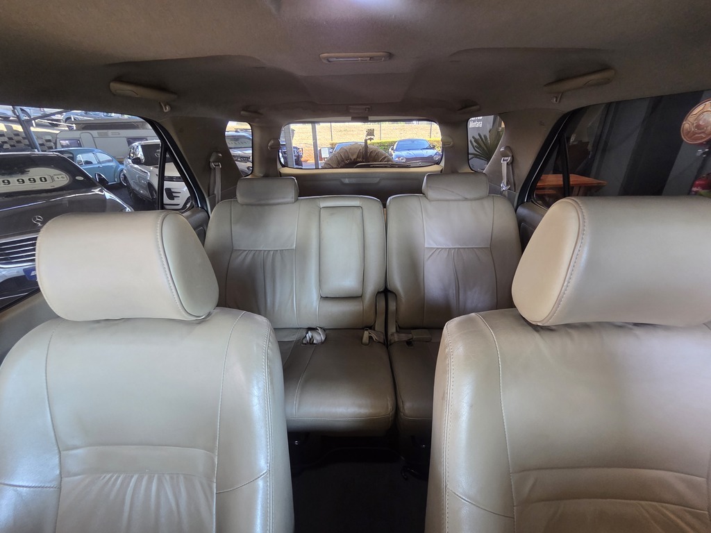 TOYOTA FORTUNER FORTUNER 3.0D-4D 4X4 A/T - 9