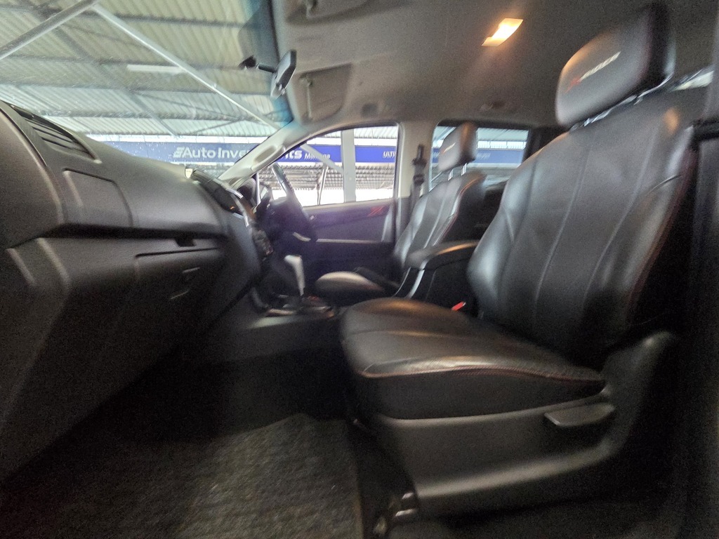 ISUZU D-MAX D-MAX 300 X-RIDER A/T D/C P/U - 11