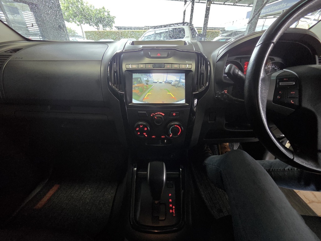 ISUZU D-MAX D-MAX 300 X-RIDER A/T D/C P/U - 15