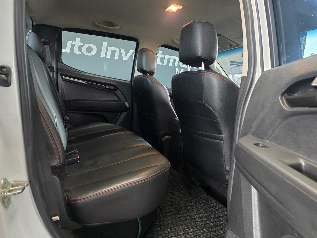 ISUZU D-MAX D-MAX 300 X-RIDER A/T D/C P/U - 7